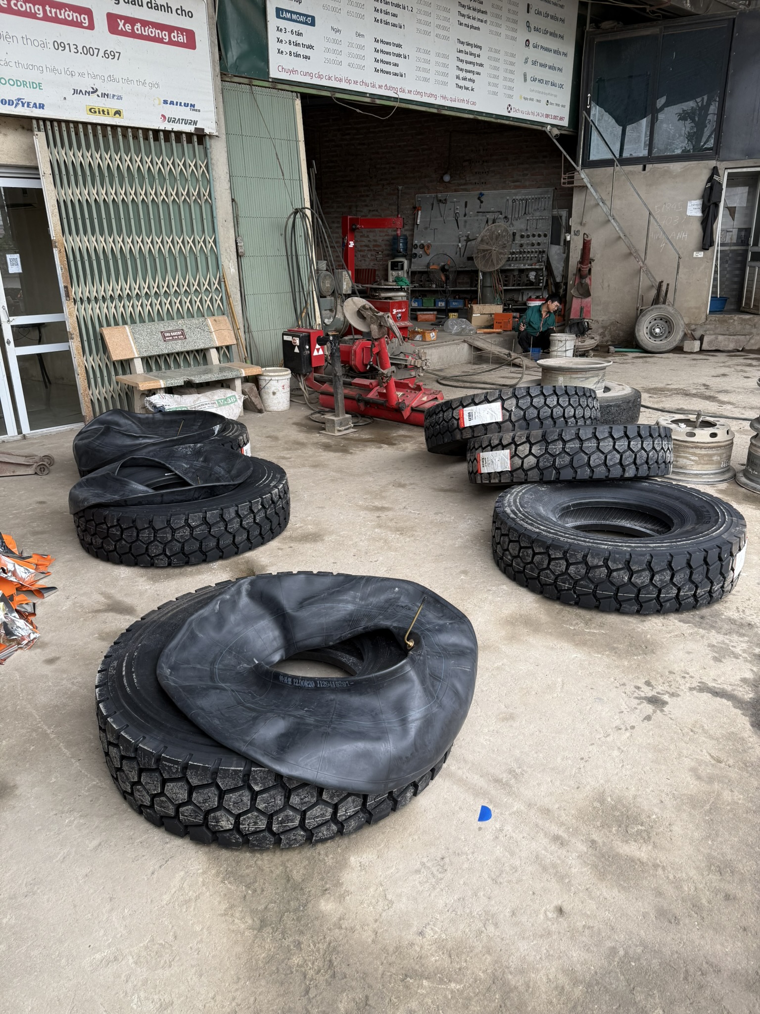 Quy trình kiểm tra chất lượng lốp chuyên nghiệp